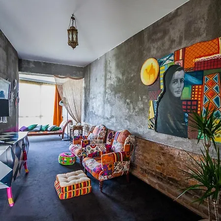 Solei Boutique 4* بوزنان
