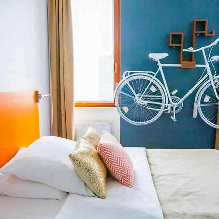 Solei Boutique 4* بوزنان