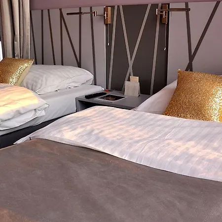 Solei Boutique 4* بوزنان