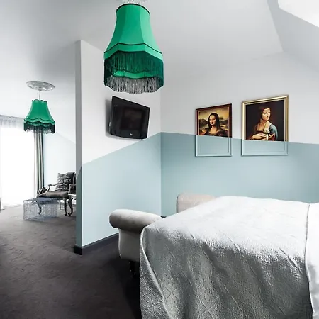 Solei Boutique 4* بوزنان