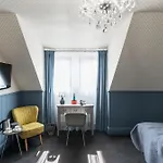 فندق Solei Boutique 4*