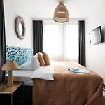 فندق Solei Boutique 4*