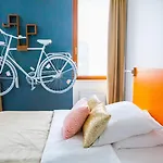 Solei Boutique 4* بوزنان