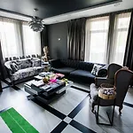 Solei Boutique 4* بوزنان