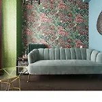 Solei Boutique فندق بوزنان
