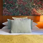 فندق Solei Boutique 4*