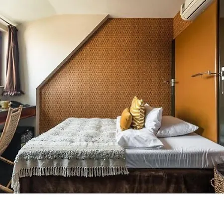 מלון Solei Boutique 4*